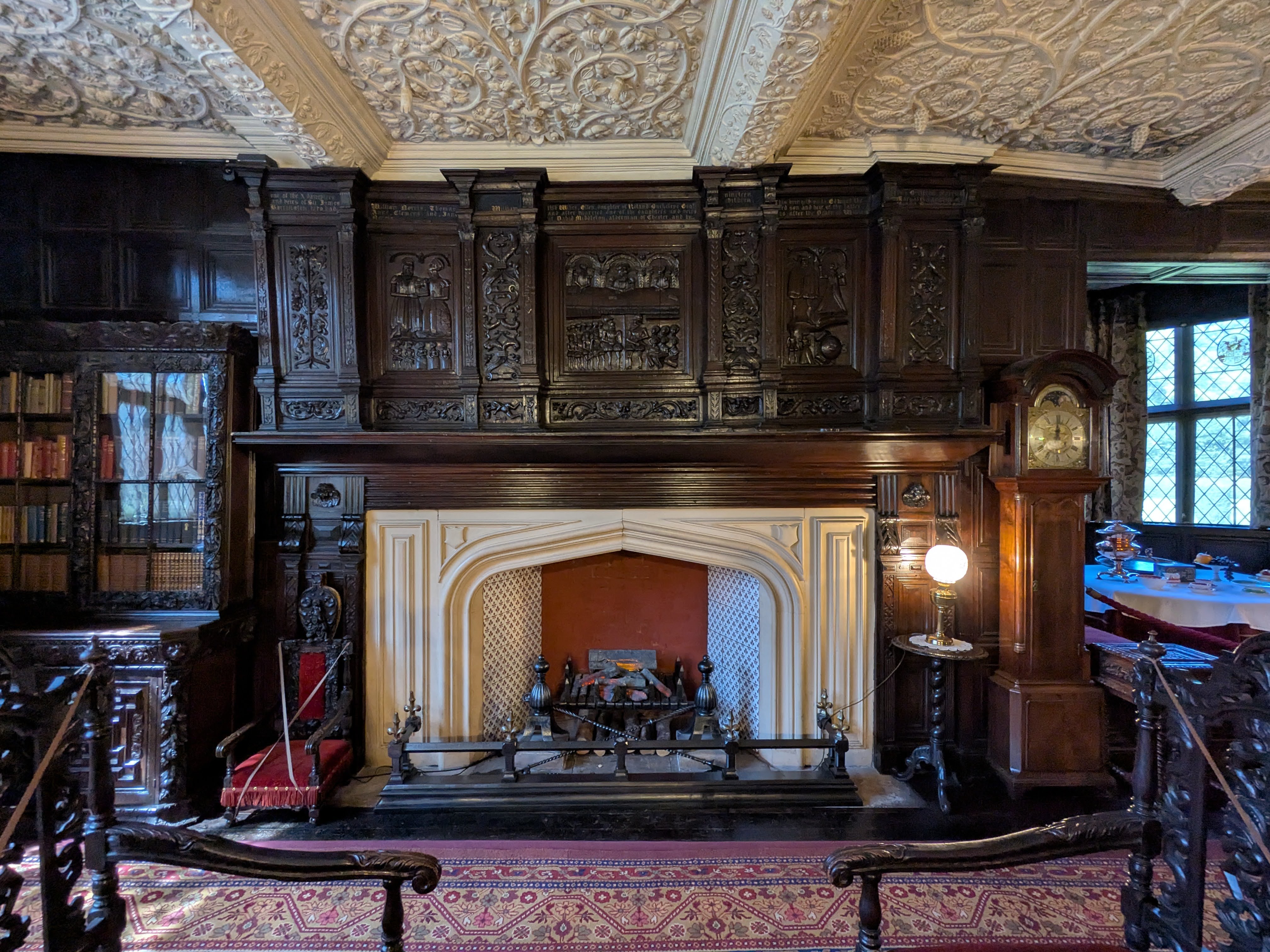 Speke Hall - Oak Parlour - Overmantel