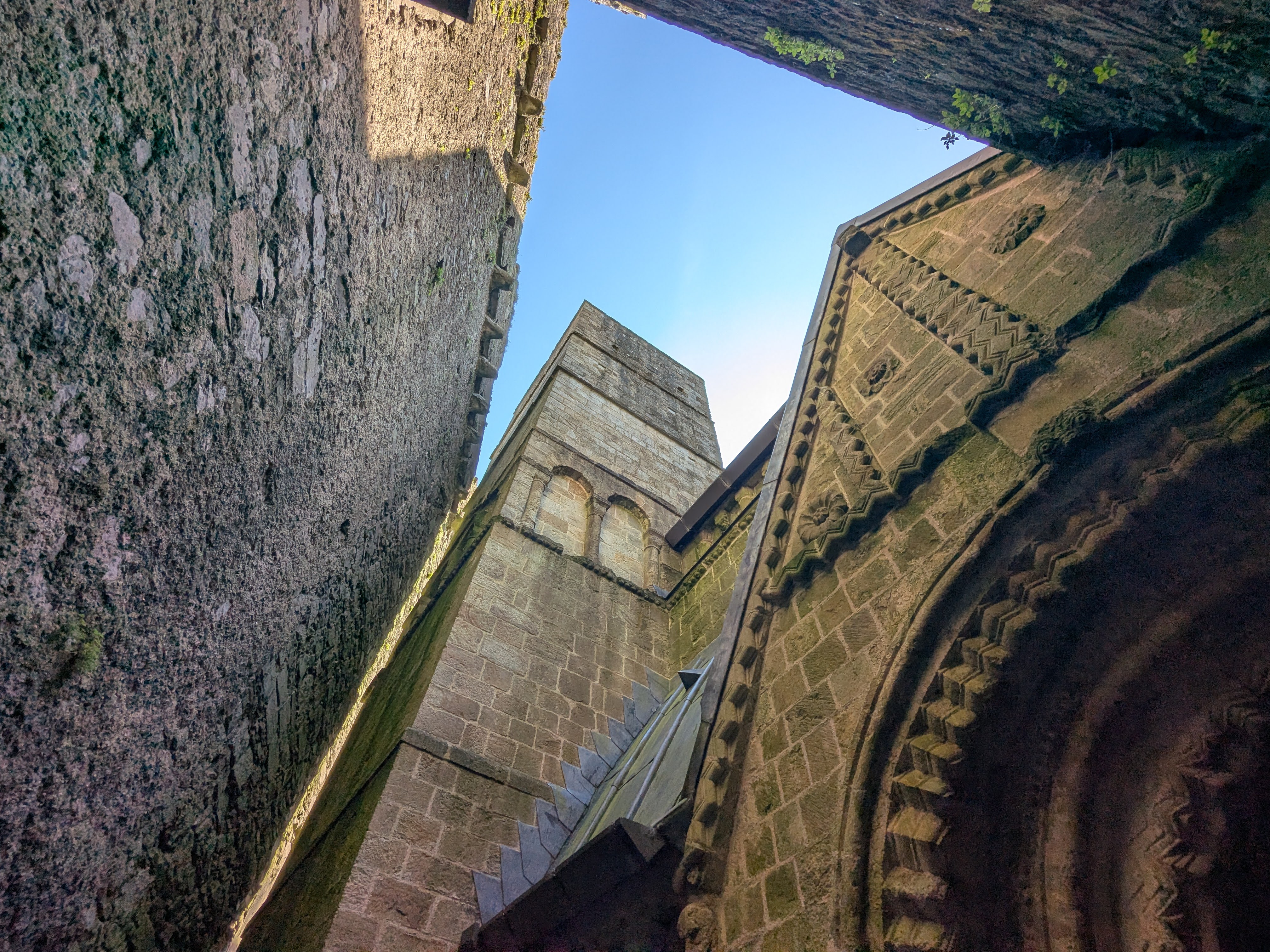 Rock Of Cashel - Cormac's Chapel - Tower