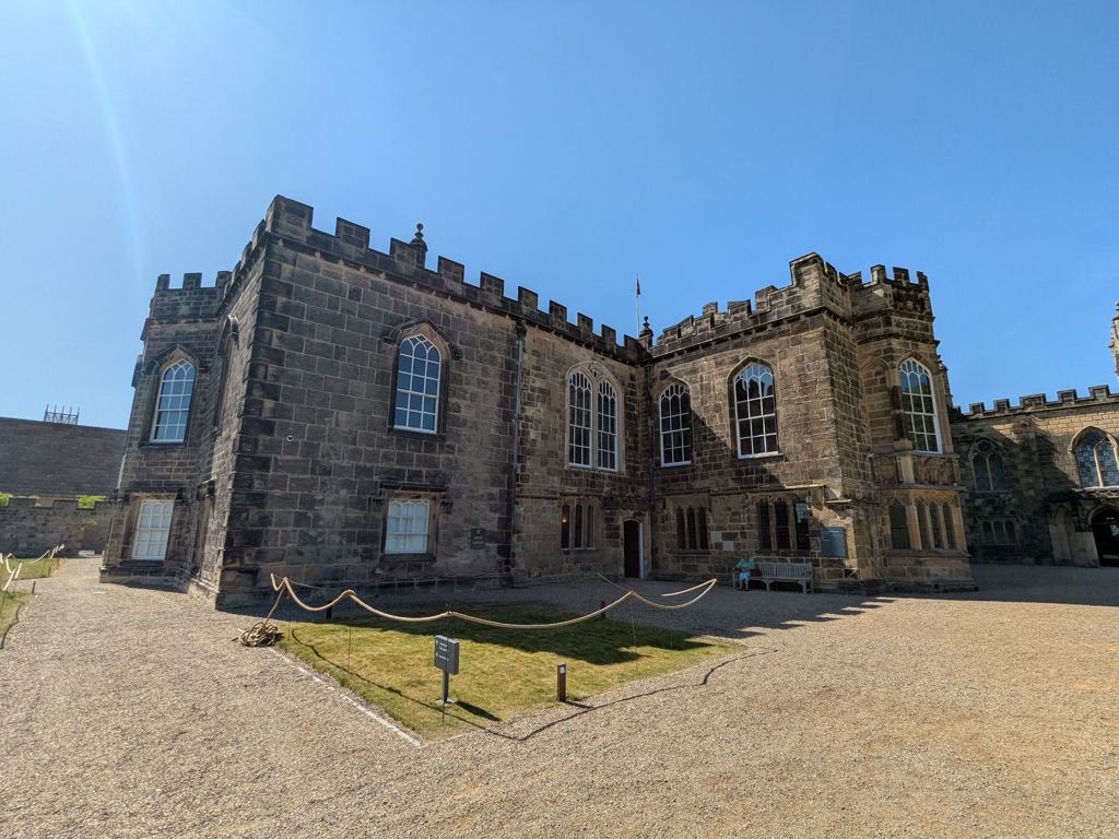 Auckland Palace - Exterior