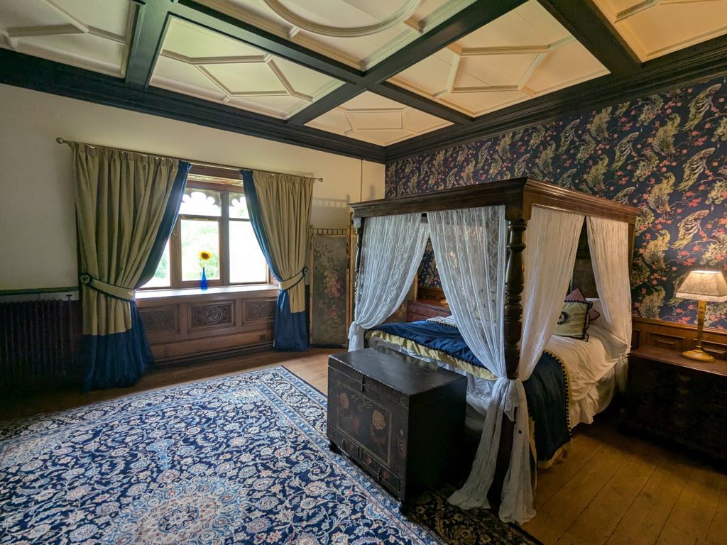 Greystoke Castle - Bedroom