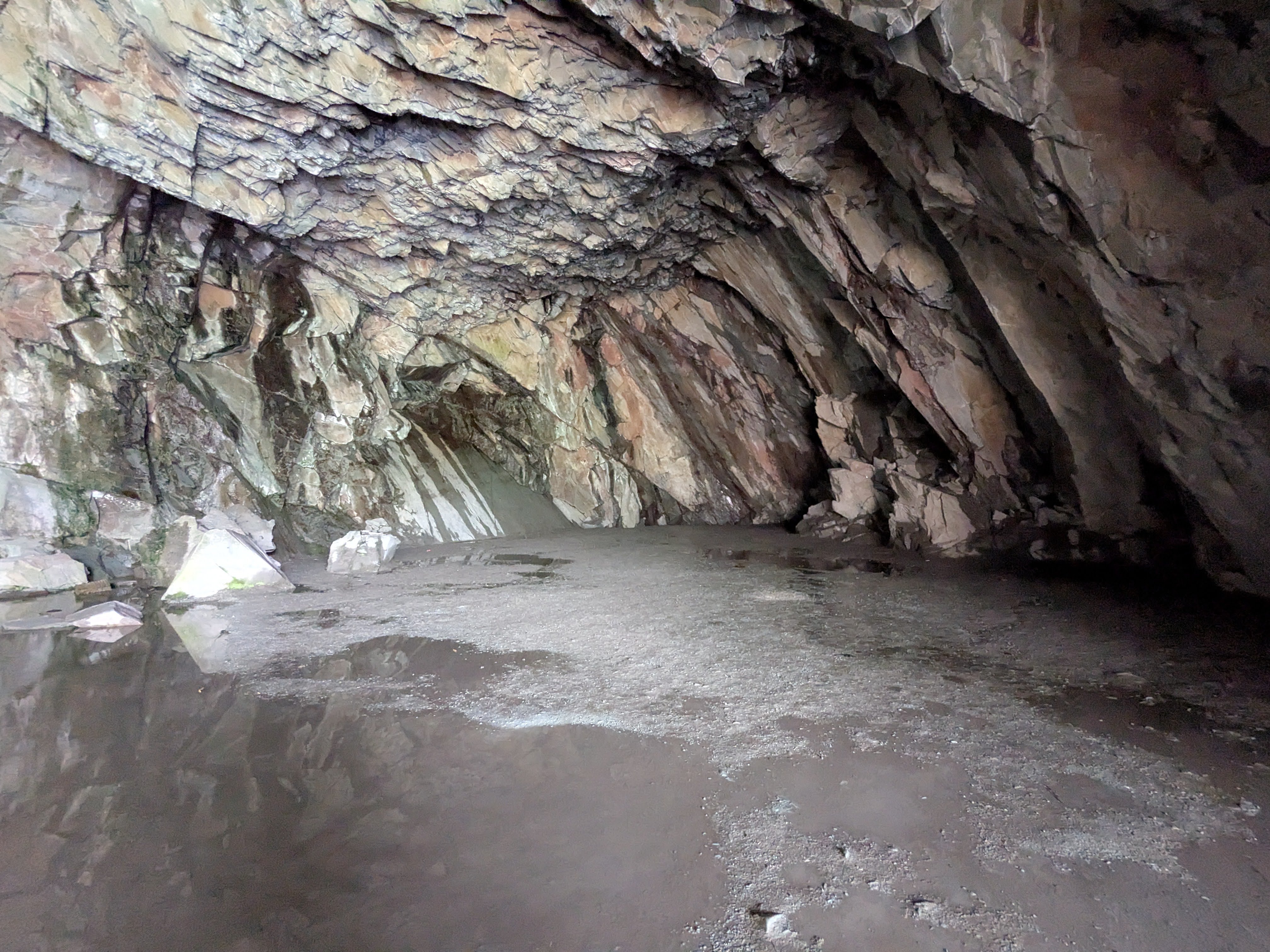 Loughrigg Fell - Rydal Cave - Inside