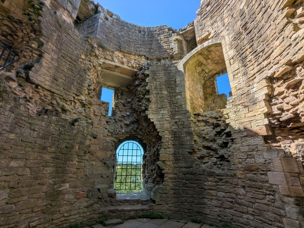 Barnard Castle - Round Tower - Inside