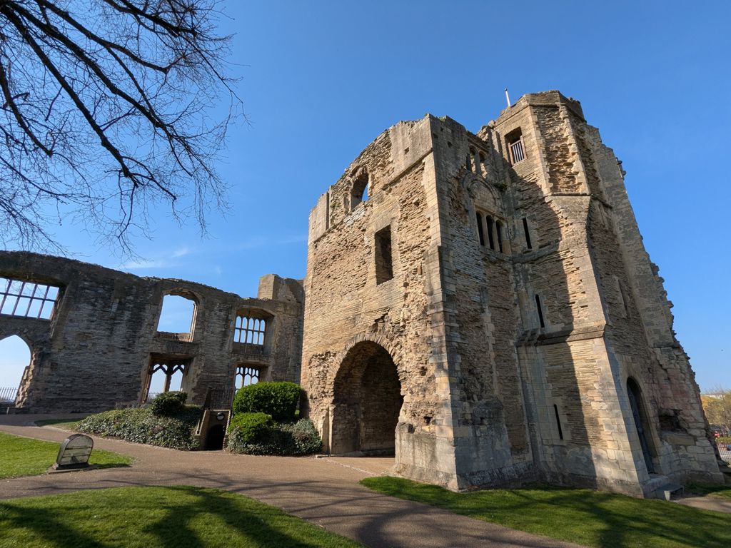 Newark Castle - Gatehouse - From Inside