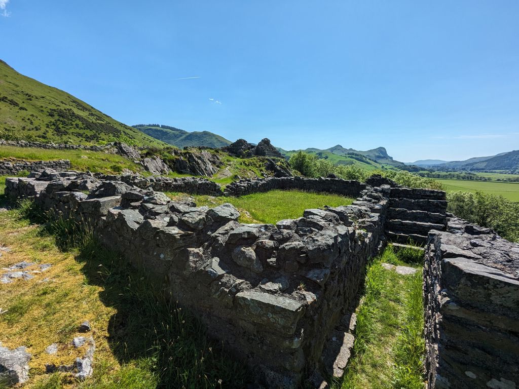 Castell y Bere - Ruins 2